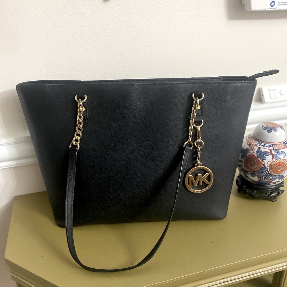 Michael Kors Leather Top-Zip Tote Bag